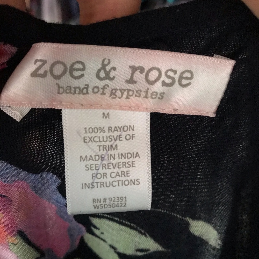 Zoe & Rose Spring Dress - Picture 5 of 5